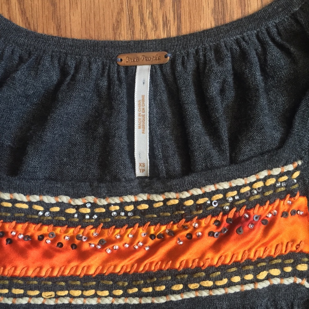 Free People • Boho Chic Embroidered Flutter Tunic - Picture 5 of 9